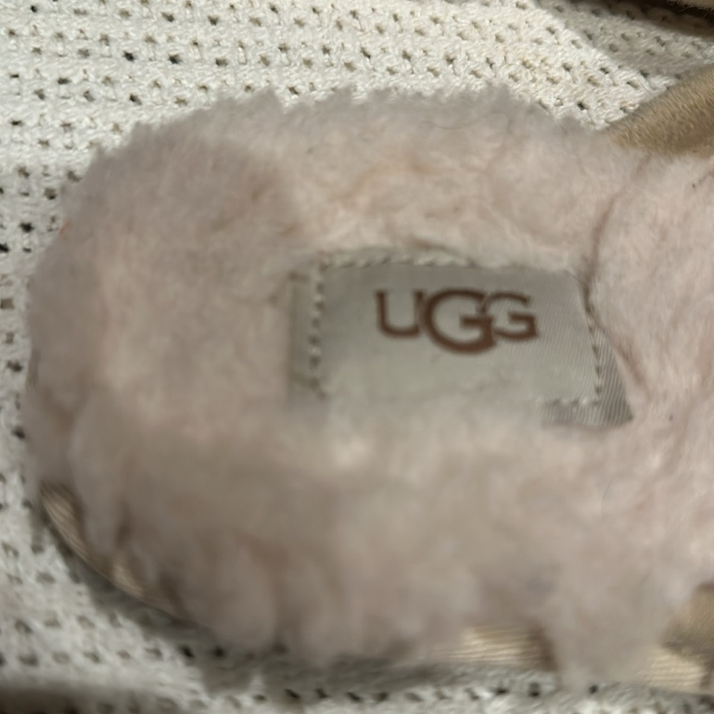 UGG Soft Cream Shearling Slippers - Picture 8 of 8